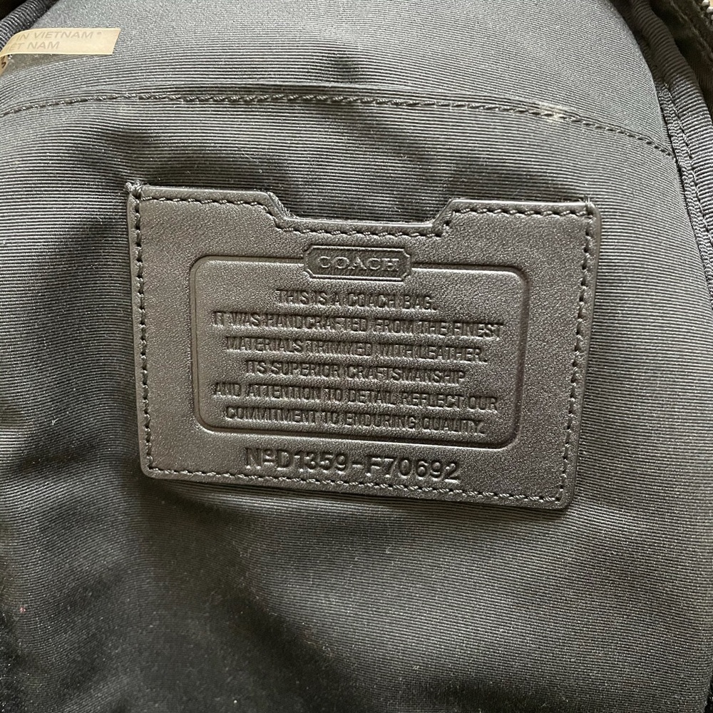 Coach - Picture 2 of 5